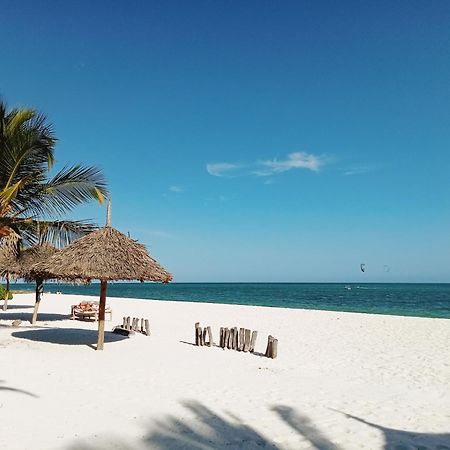 Shira House Bed & Breakfast Watamu Exterior foto