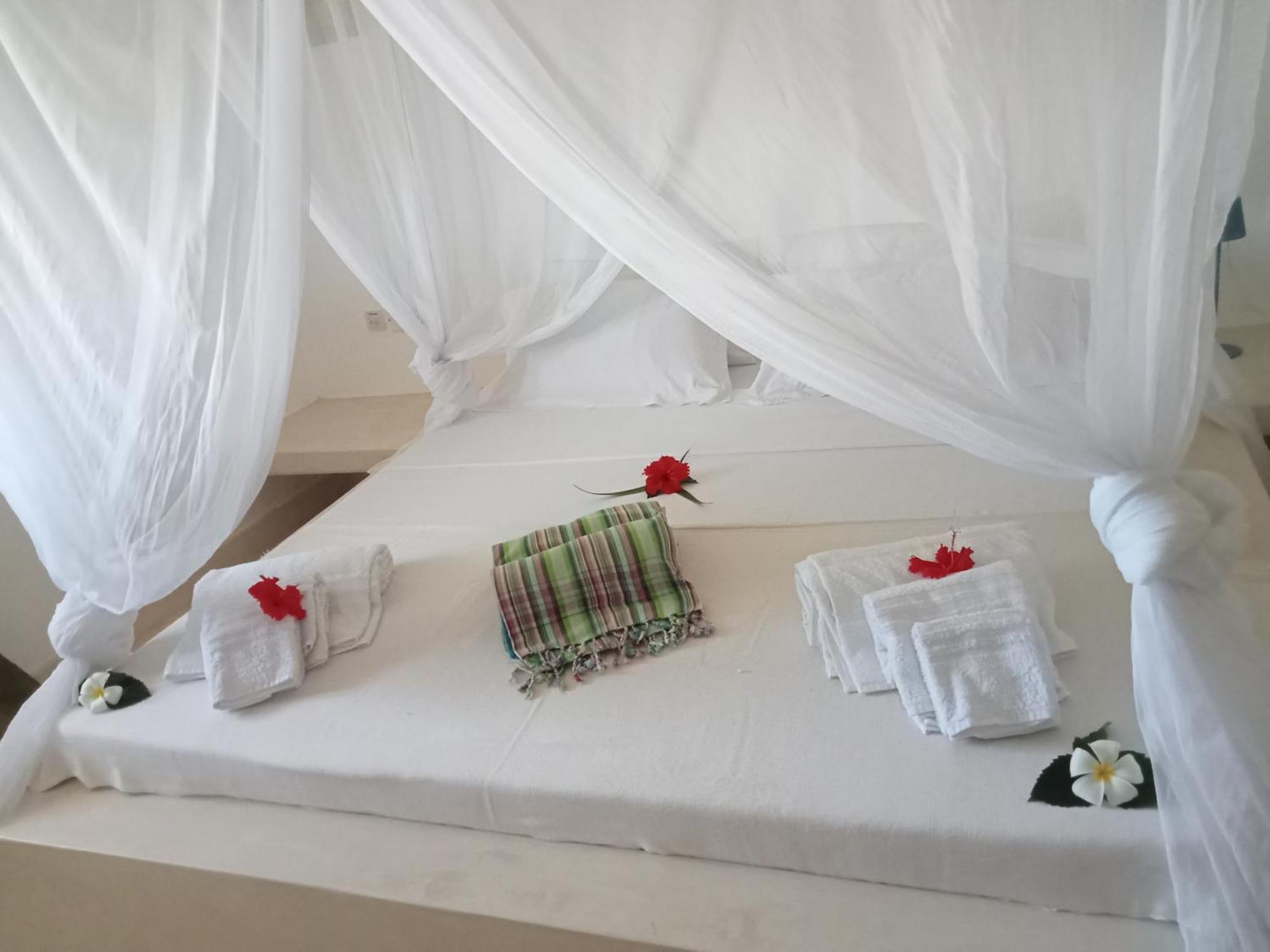 Shira House Bed & Breakfast Watamu Exterior foto