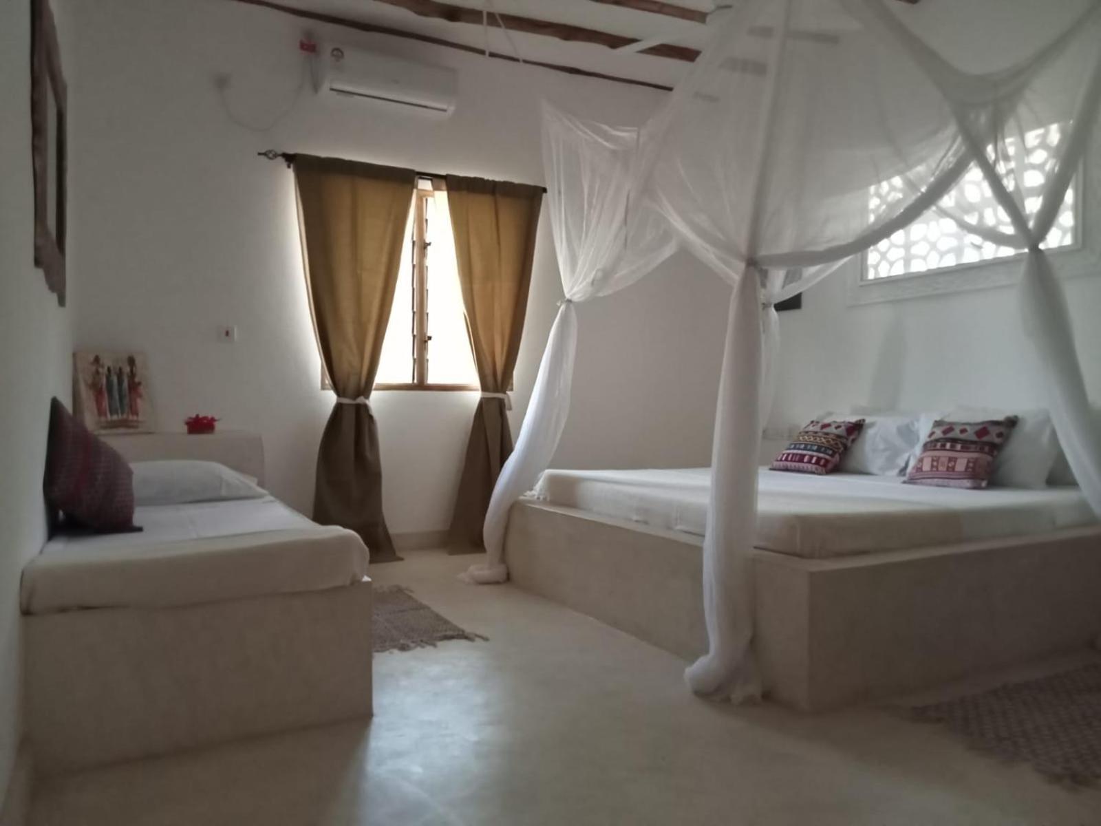 Shira House Bed & Breakfast Watamu Exterior foto
