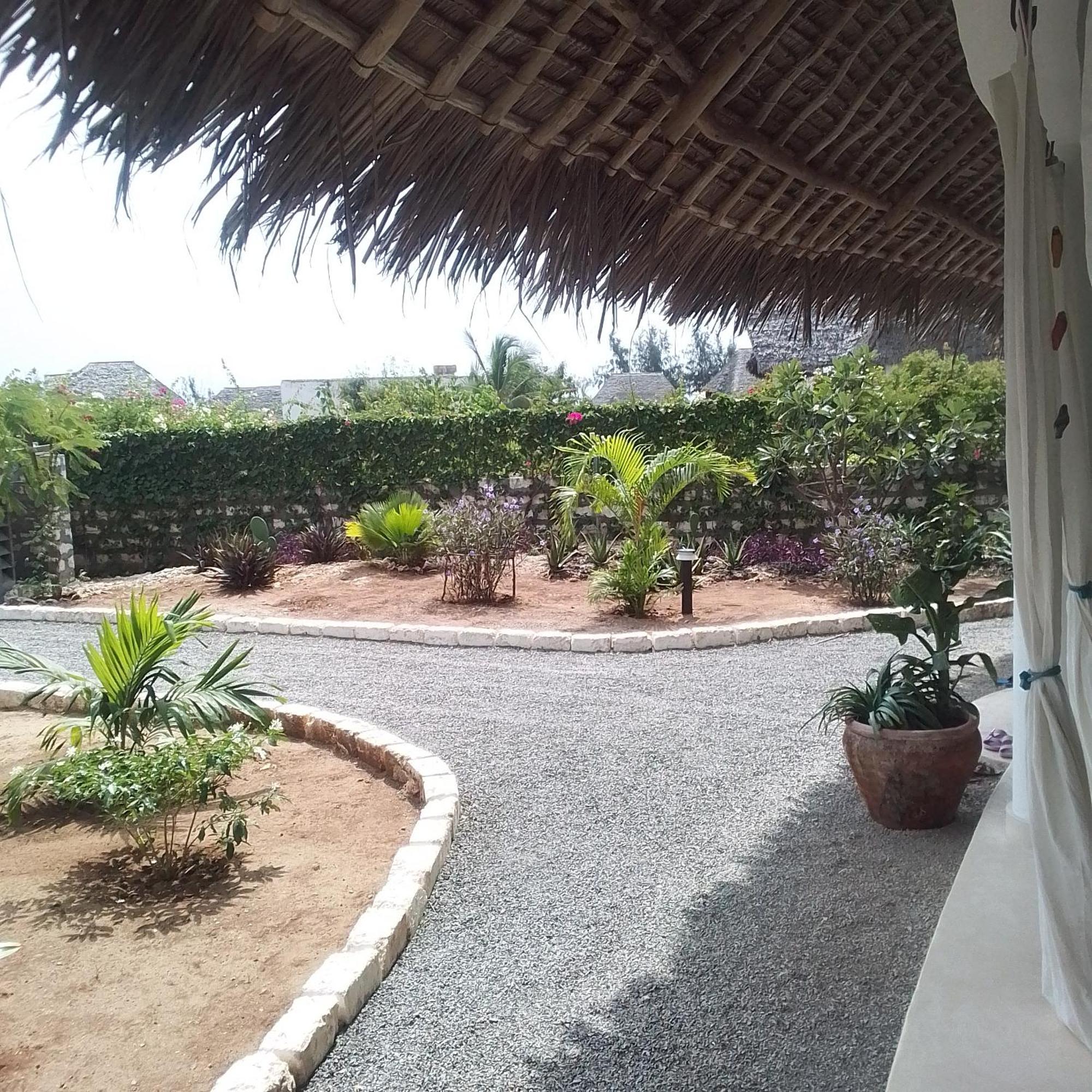 Shira House Bed & Breakfast Watamu Exterior foto